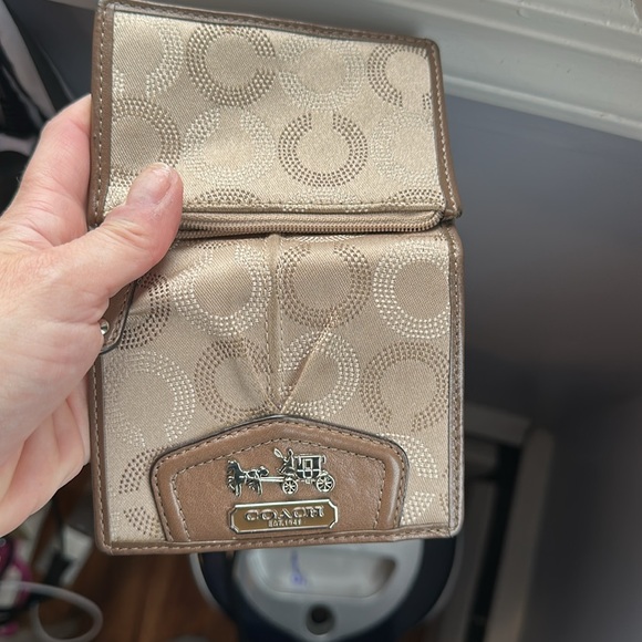 COACH Wallet Vachetta Leather trim - Picture 8 of 8